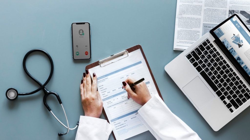 Consultas online de nutrición materno-infantil y asesoría en lactancia con especialista.